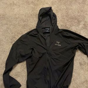 Arc’teryx windbreaker